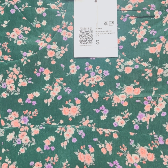 *NEW WITH TAGS* Forever 21 Floral Print Mini Dress - Picture 6 of 6